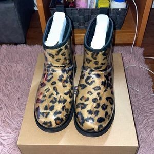 BRAND NEW UGGS W Classic Clear Mini Panther